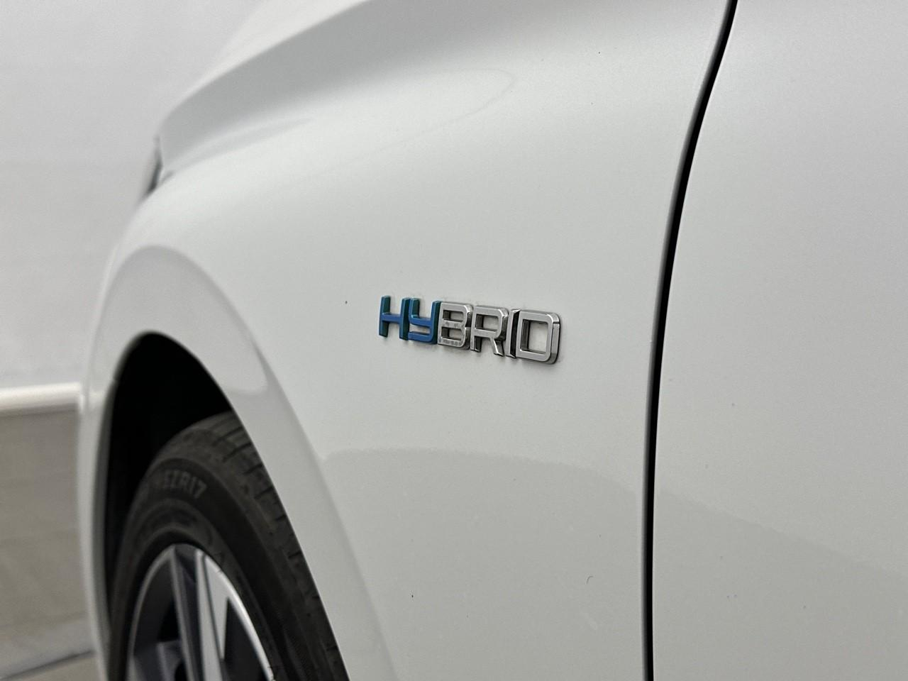 Peugeot 308 phev 180 e-eat8 allure — photo 33