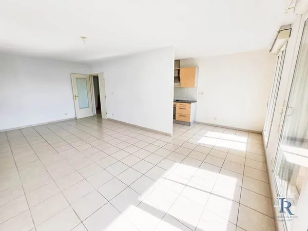 Appartement T3 avec terrasses Garage et Parking