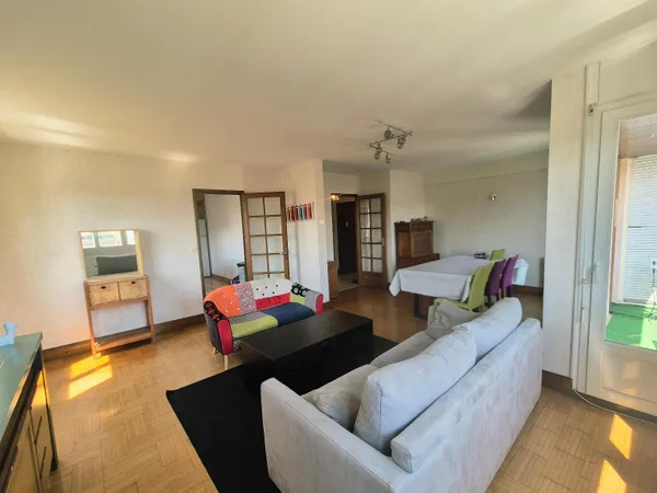 Appartement 1 pièce 112 m²