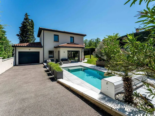 Maison 6 pièces 141 m²