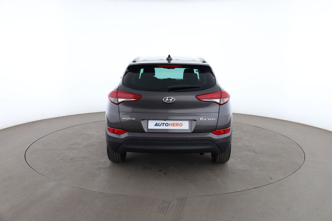 Hyundai Tucson 1.7 CRDi Business — photo 4