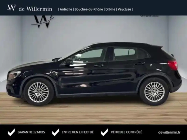Mercedes Gla 180 intuition — photo 33