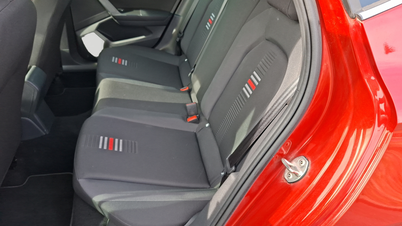 Seat Arona 1.0 EcoTSI 115 ch Start/Stop DSG7 — photo 19