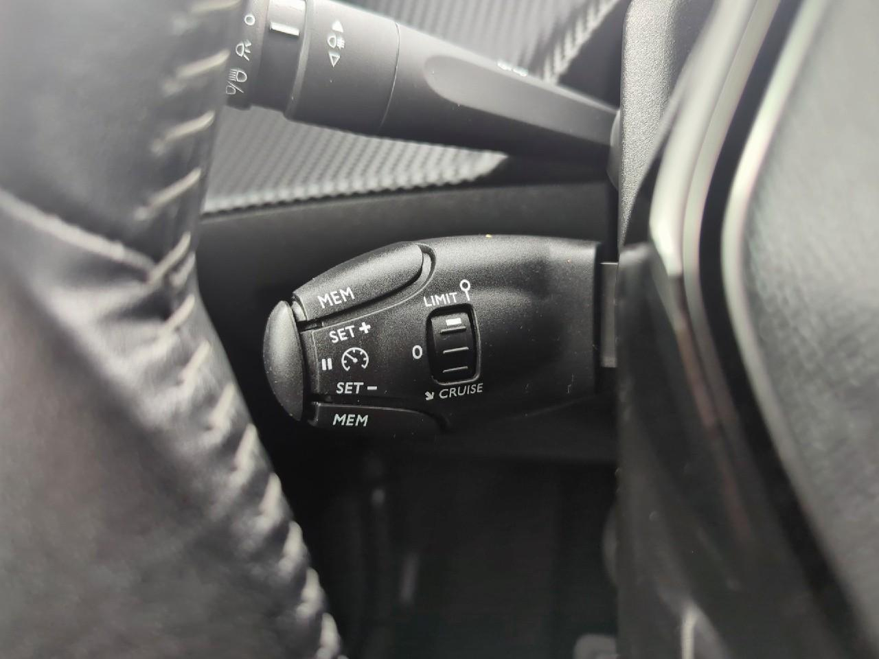 Peugeot 208 puretech 100 s&s bvm6 active — photo 21