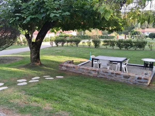 Terrain constructible de 3100m2 viabilisé avec cu