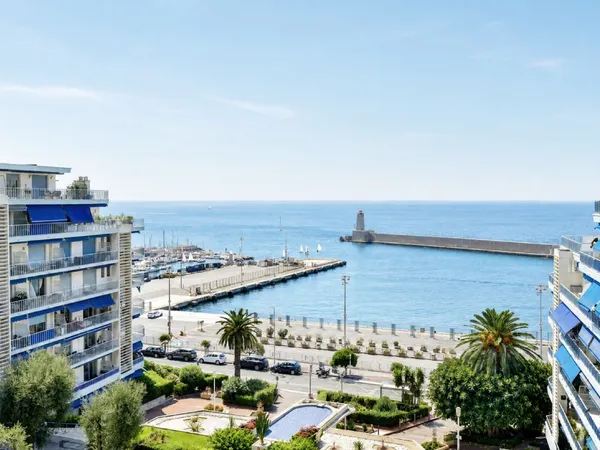 NICE FRANCK PILATTE - APPARTEMENT 3 PIECES DE 71 M² A VENDRE - TERRASSE EXPOSEE PLEIN SUD - FACE A L