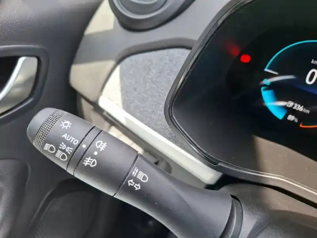 Renault Zoé zoe r110 - my22 — photo 50