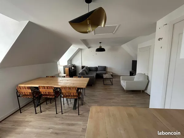 Appartement T4 meublé - 72 m² - Centre-ville de Landerneau
