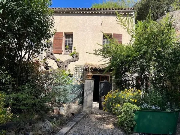 LA CADIERE D'AZUR MAISON MITOYENNE 120M2