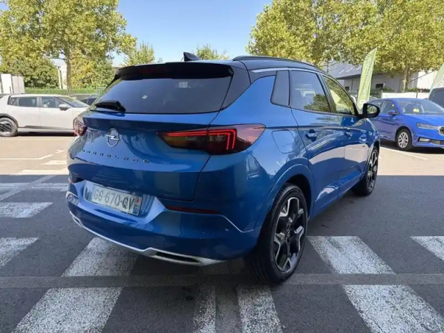 Opel Grandland 1.6 turbo 225ch hybride ultimate — photo 5