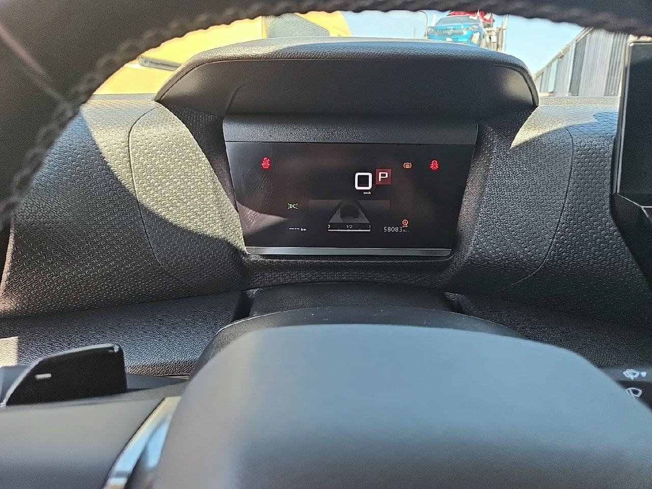 Citroën C4 puretech 155 s&s eat8 shine pack — photo 13