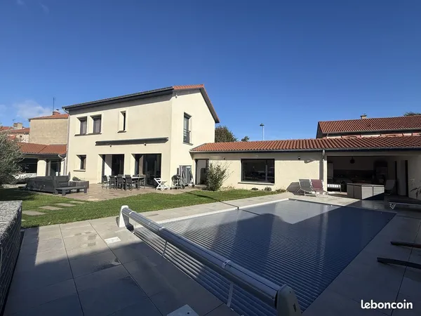 Maison de ville 6 pièces 190 m²