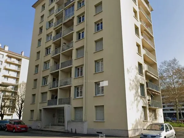 APPARTEMENT T3 RÉNOVÉ - 810 €/MOIS - LYON 8ÈME