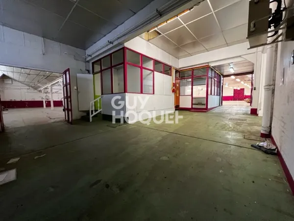 LOCAL COMMERCIAL DE 106M²