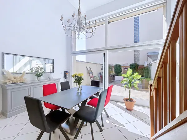 Maison de caractère ou lumière et intimité se rencontrent