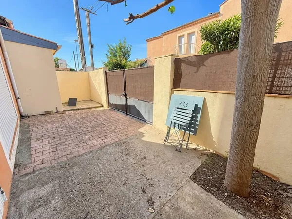 APPARTEMENT T2 AVEC GRANDE TERRASSE