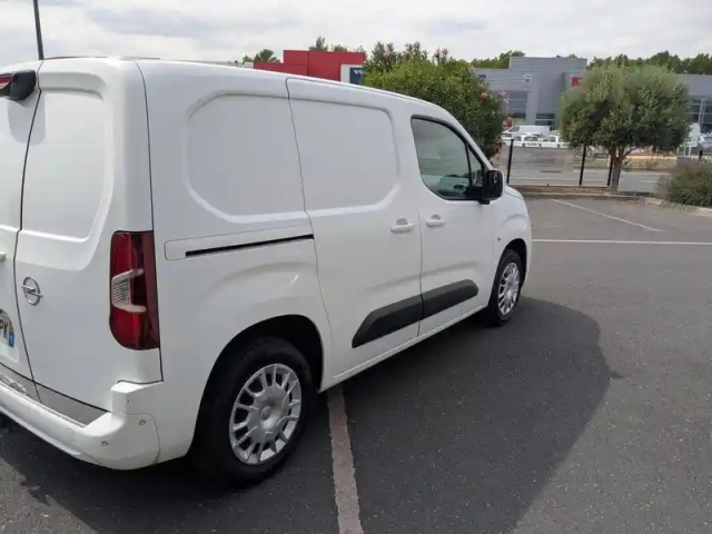 Opel Combo cargo l1h1 standard 1.5 130ch s&amp;s pack clim — photo 6