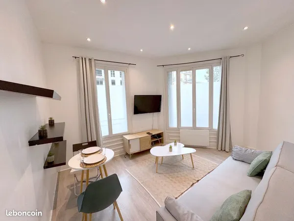 Charmant F2 Meublé 32 m² « Clé en main » - Lave-linge, Fibre & Netflix - Champigny Centre
