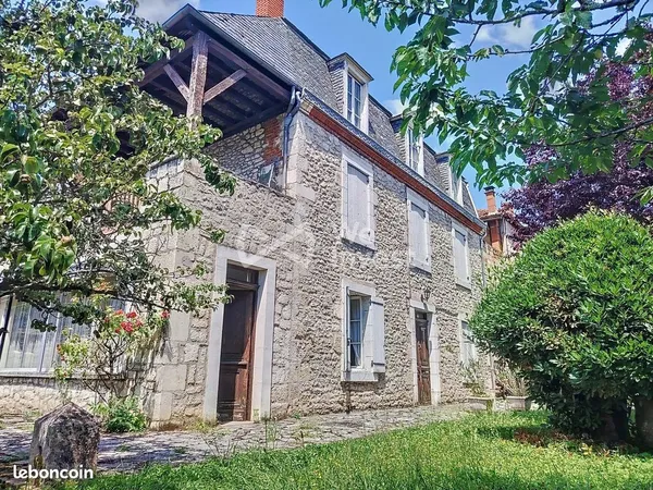 Propriété 7 pièces 156 m²