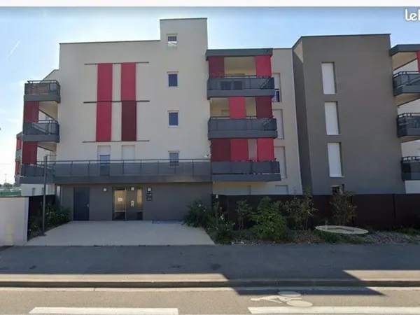 T2 Meyzieu avec garage privé et terrasse