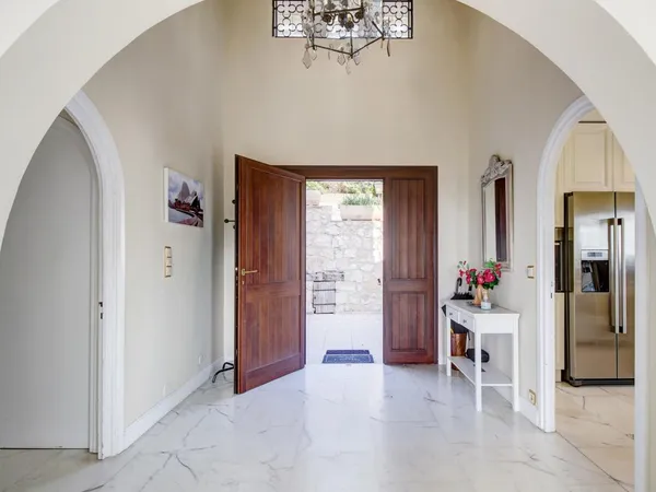 Villa de luxe à vendre à Roquebrune-Cap-Martin – Vue mer, proche Monaco