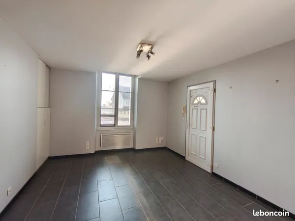 Location T2 centre ville château la valliere