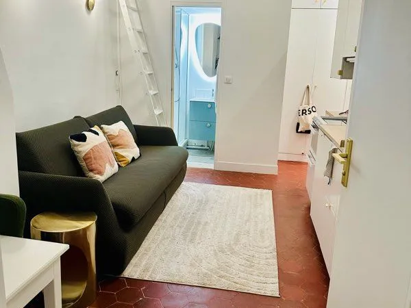 Studio 17 m² Le Bon Marché + terrasse 15 m² + mezzanine