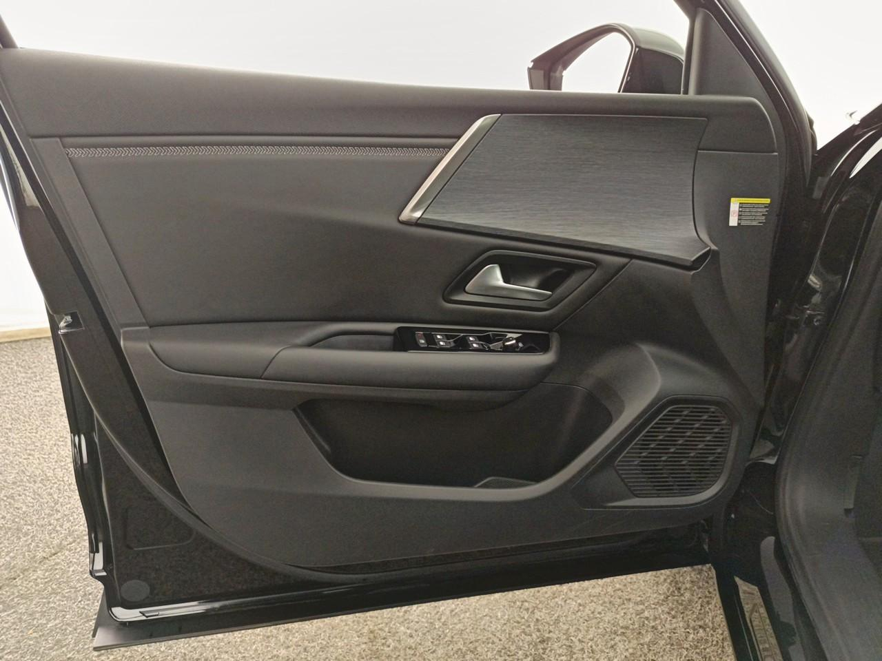 Citroën C5 X hybride rechargeable 225 s&s e-eat8 shine — photo 19