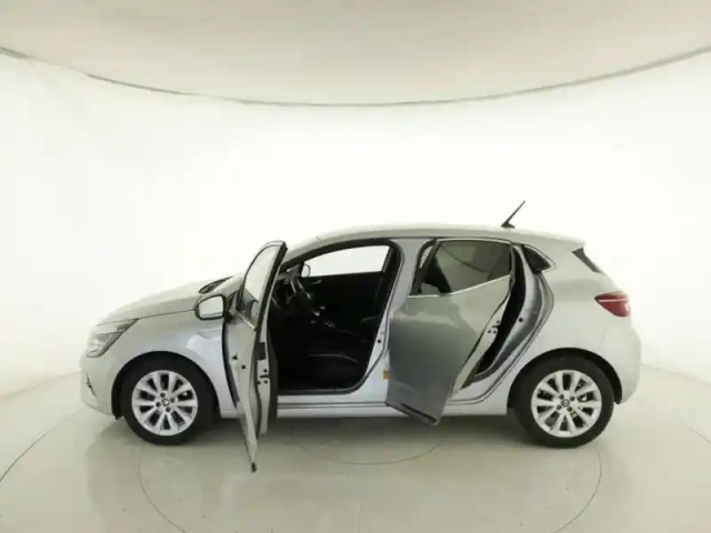 Renault Clio 1.0 tce 90ch evolution — photo 9