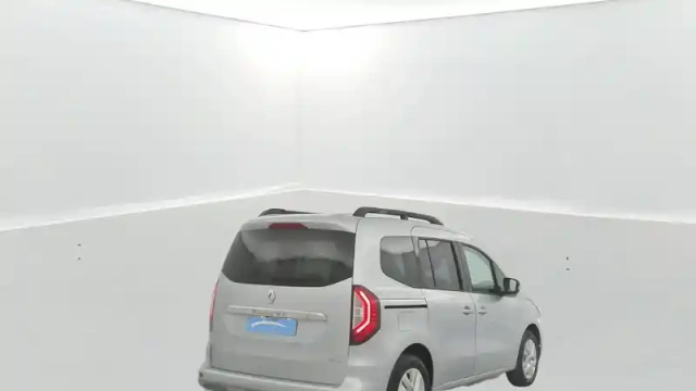 Renault Kangoo blue dci 115 — photo 41