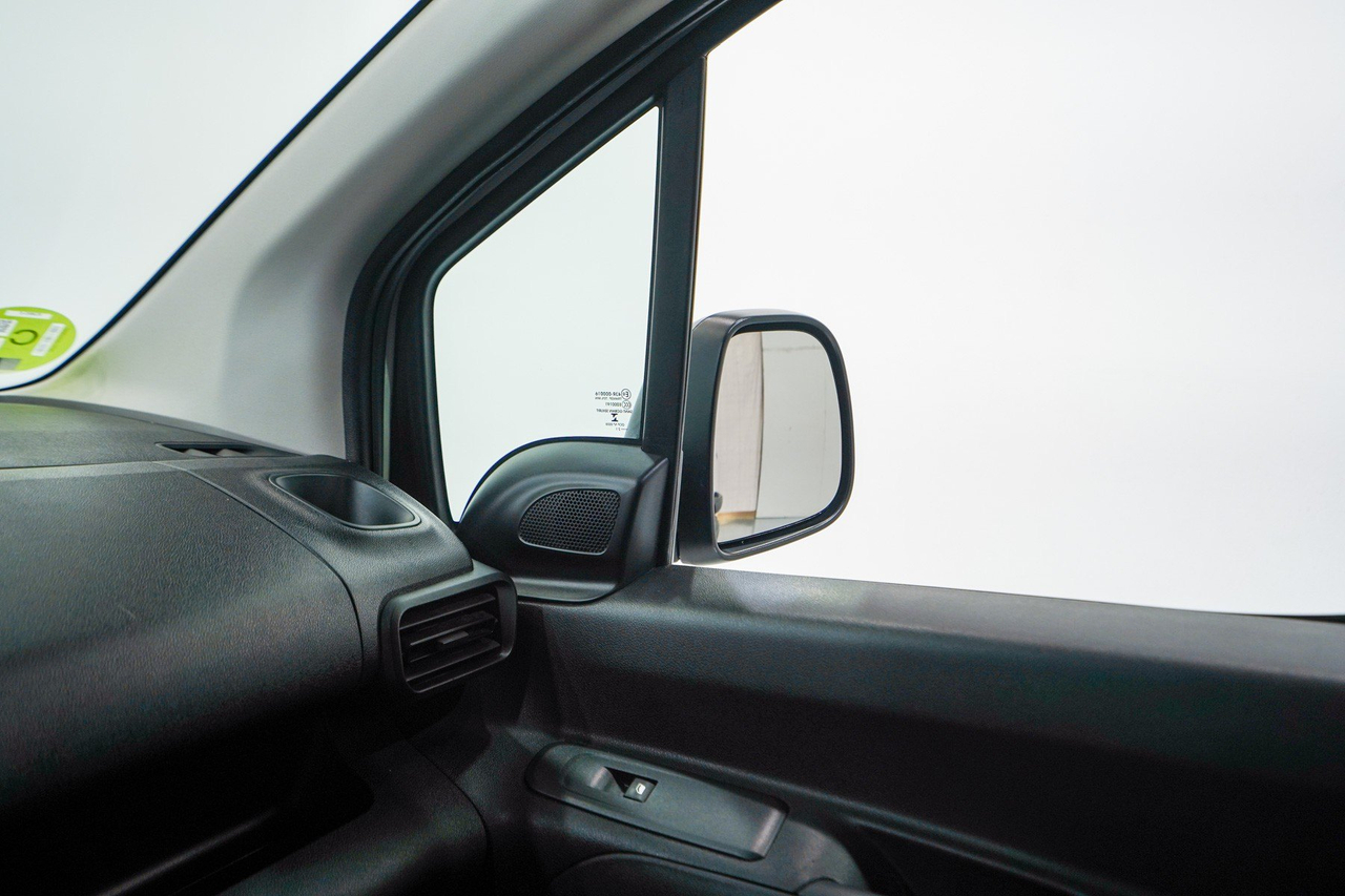 Citroën Berlingo Van — photo 26