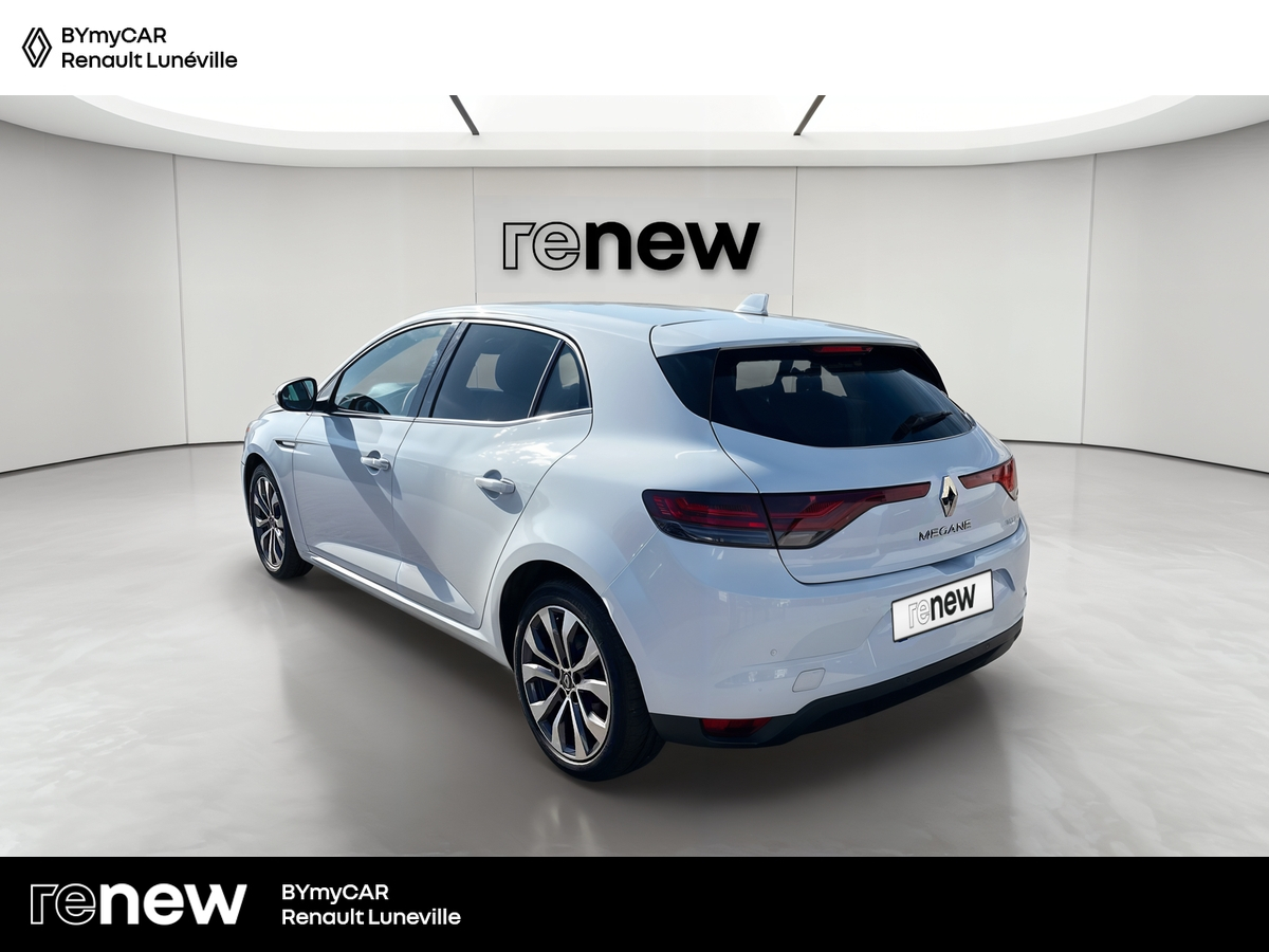 Renault Megane IV Berline Blue dCi 115 — photo 3