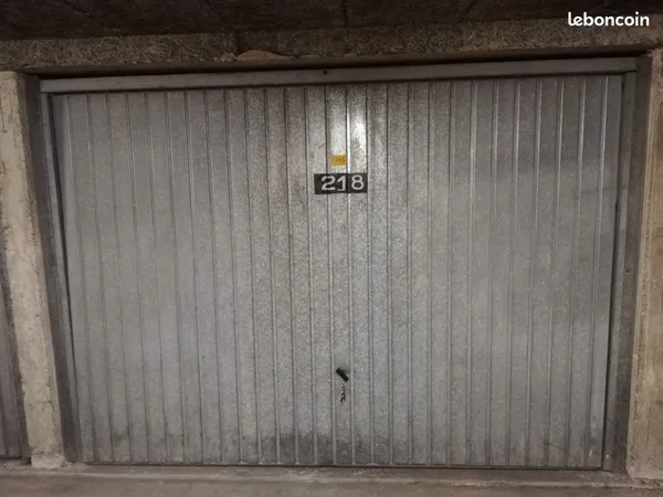 Garage à louer