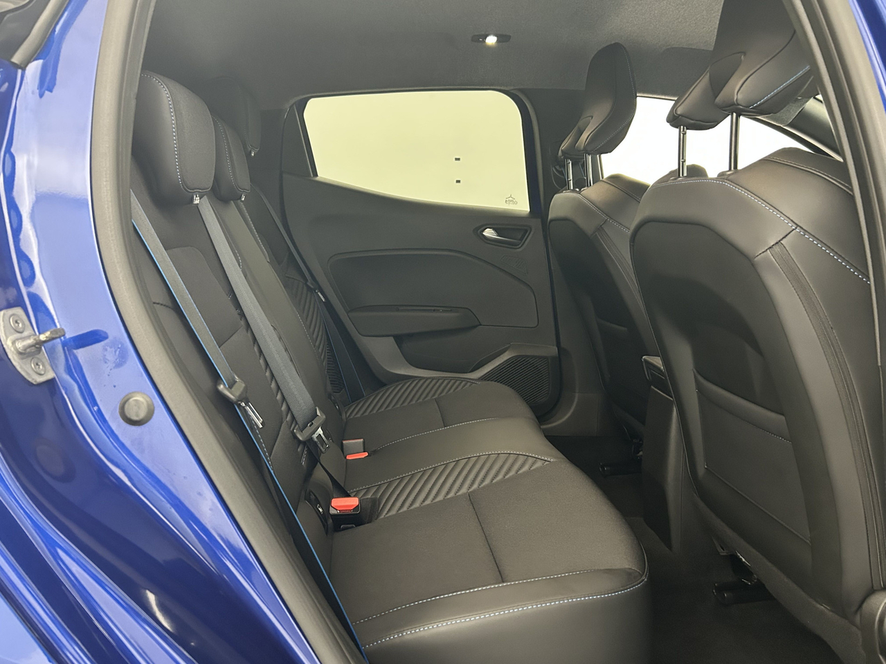 Renault Clio 5 — photo 16