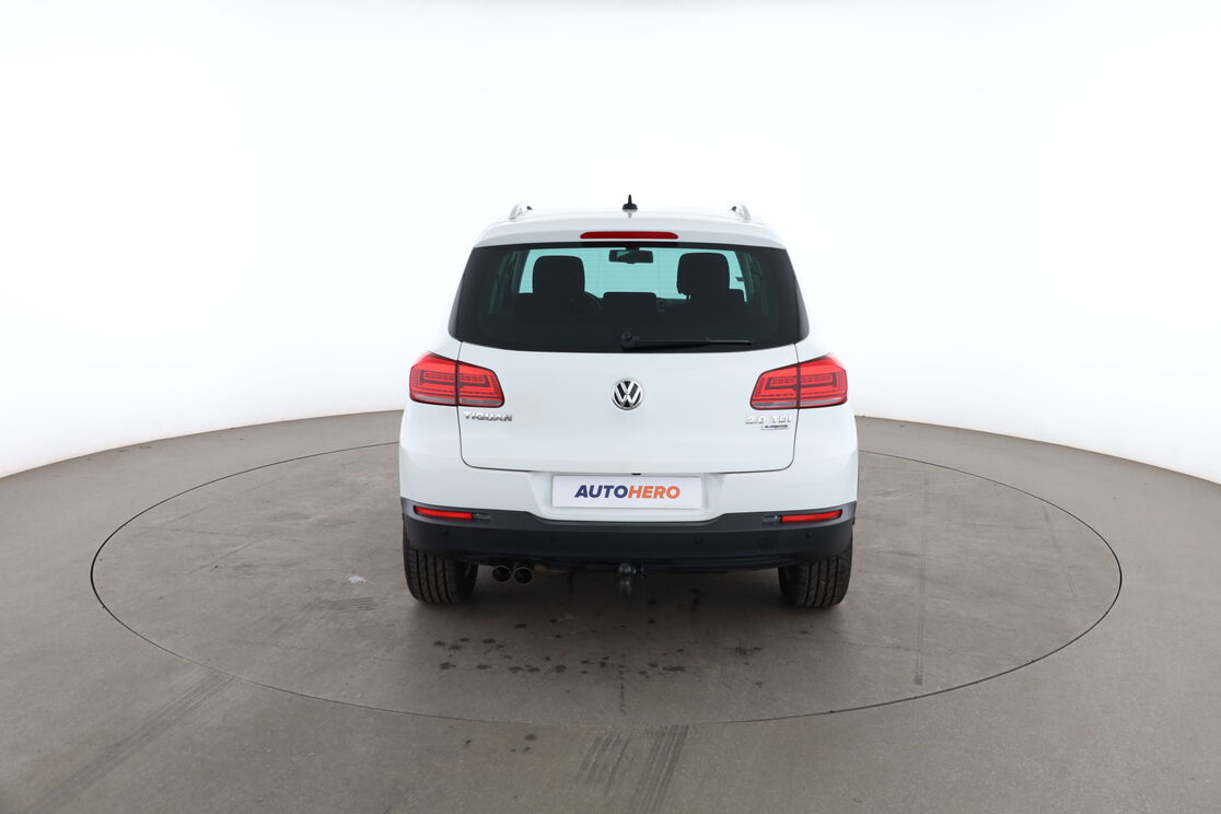 Volkswagen Tiguan 2.0 TDI BlueMotion Tech Lounge — photo 4