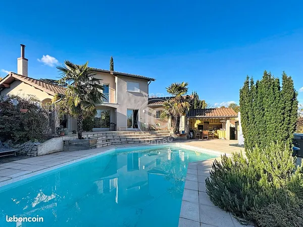 Maison 5 pièces 145 m²