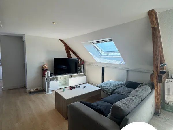 Appartement T2 à louer au dernier étage à Lorient - Réf 3058