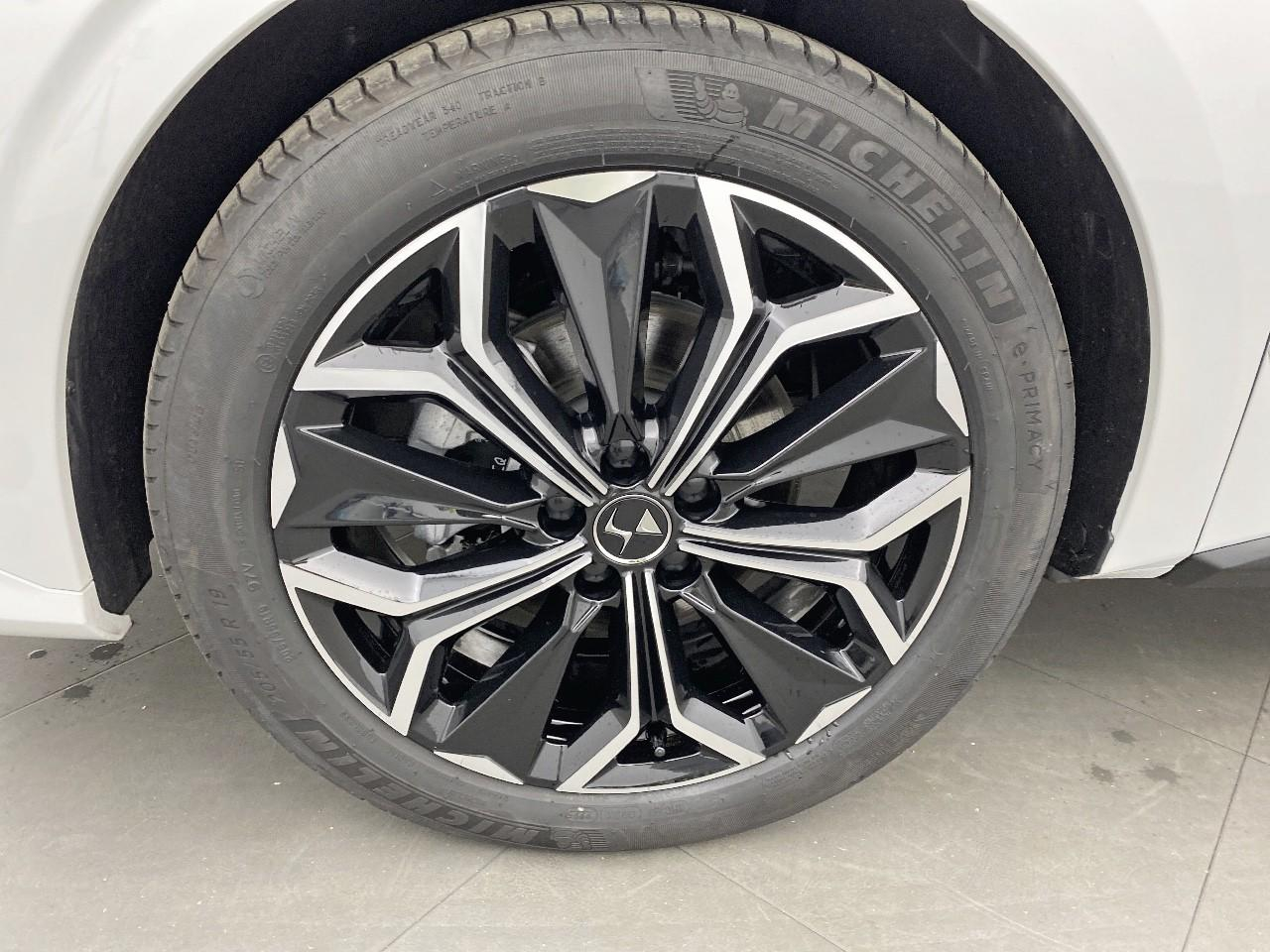 Ds Ds 4 bluehdi 130 eat8 etoile - alcantara — photo 11
