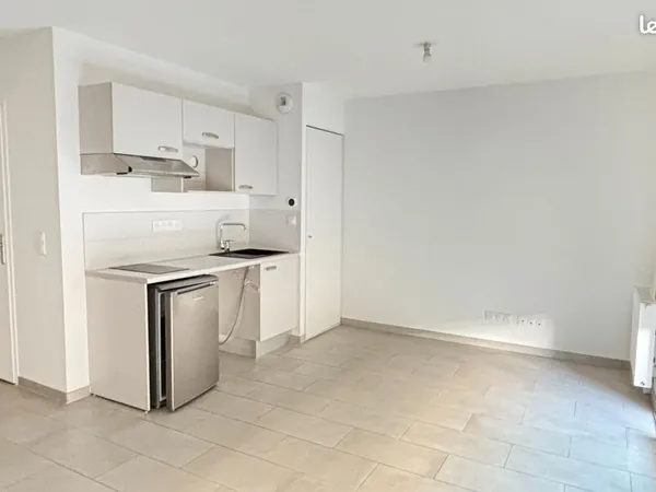 Studio 1 pièce 28 m²