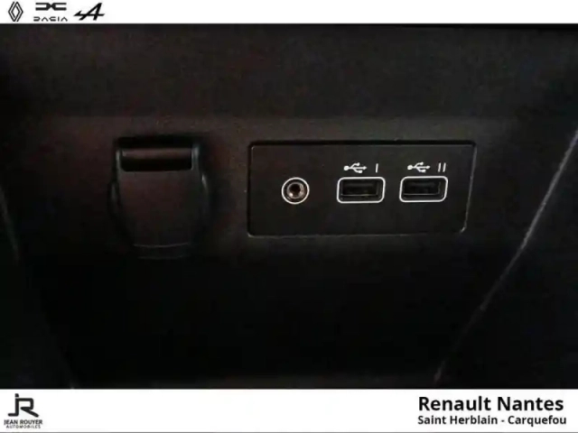 Renault Clio 1.0 tce 90ch evolution — photo 15