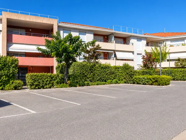 Appartement 2 pièces avec terrasse et parking