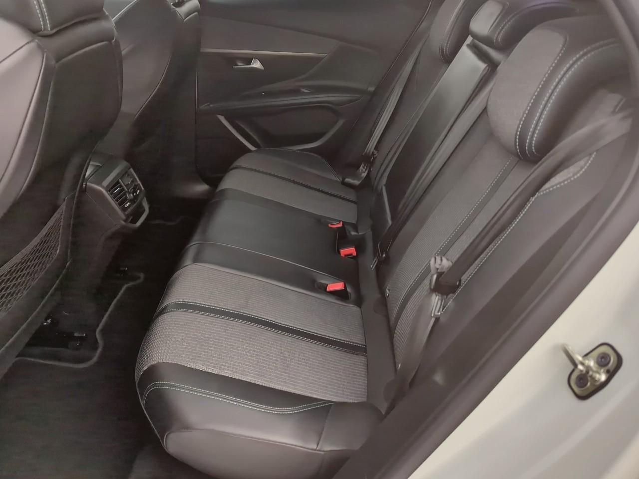 Peugeot 3008 bluehdi 130ch s&s bvm6 allure pack — photo 10