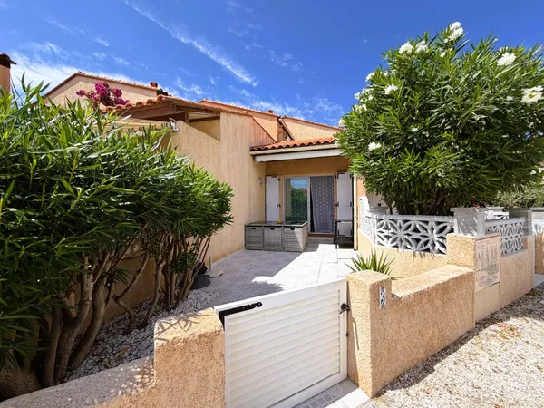 LE BARCARES- Jolie maison accès direct à la plage avec pisci