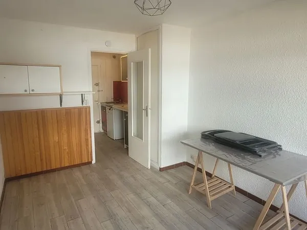 Studio 1 pièce 17 m²