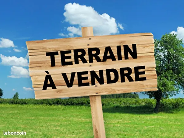 Terrain Constructible - Secteur Vignarnaud - 4 600m²
