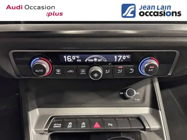 Audi Q3 sportback 35 tfsi 150 ch s tronic 7 — photo 14