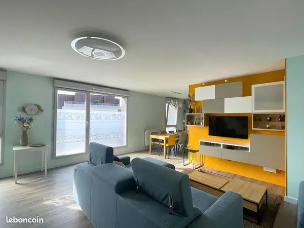 Appartement récent - T4 au dernier étage - 117 m2 - terrasse 63 m2 - double garage en sous-sol et st