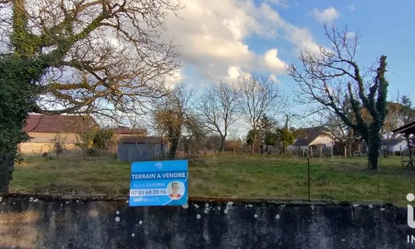 Terrain 1598 m²