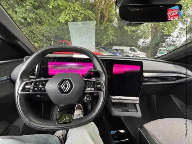 Renault Megane e-tech electric ev60 220ch techno super charge — photo 15