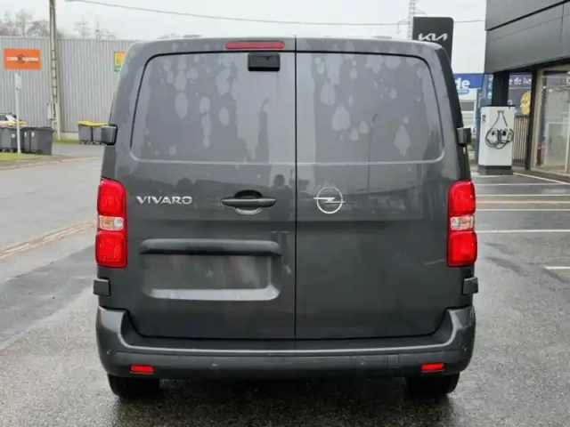 Opel Vivaro fg m 2.2 diesel 180ch sportive automatique — photo 6